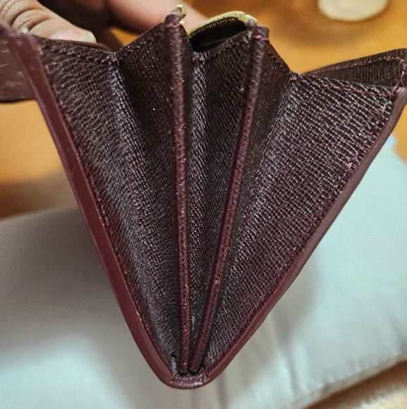 Authentic Louis Vuitton Monogram Idylle Pattern Sarah Wallet ( Mini Lin) - Picture 8 of 14